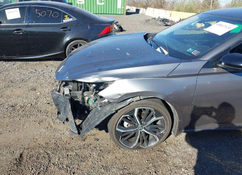 Photo 19 of 2023 Nissan Altima SR FWD (VIN 1N4BL4CV0PN375095)