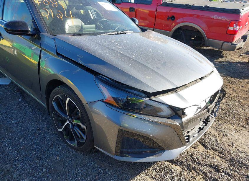 Photo 22 of 2023 Nissan Altima SR FWD (VIN 1N4BL4CV0PN375095)