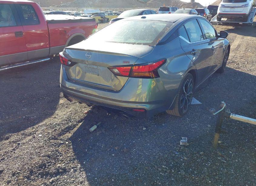Photo 4 of 2023 Nissan Altima SR FWD (VIN 1N4BL4CV0PN375095)