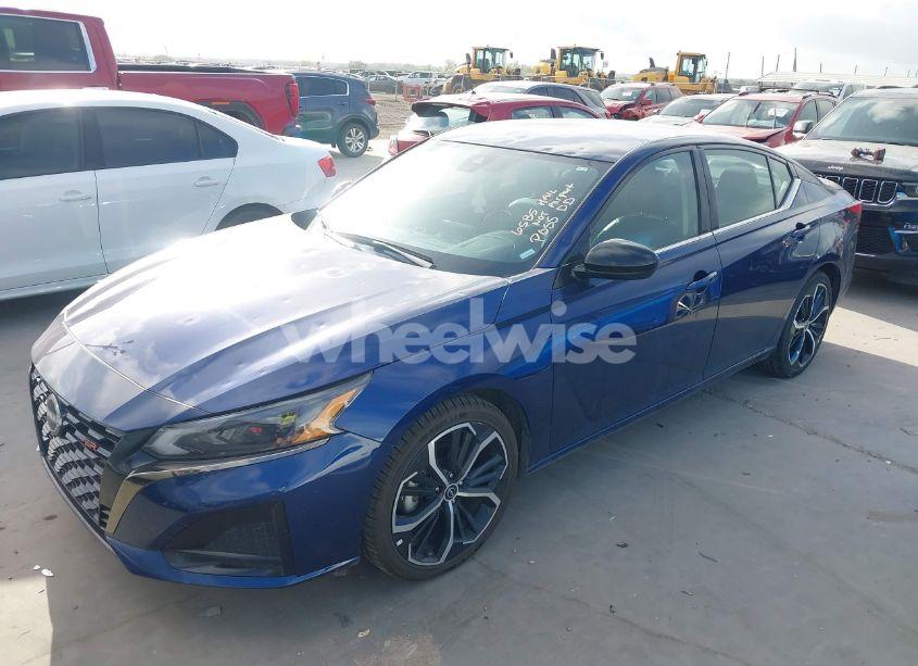 Photo 2 of 2024 Nissan Altima SR FWD (VIN 1N4BL4CV0RN300819)