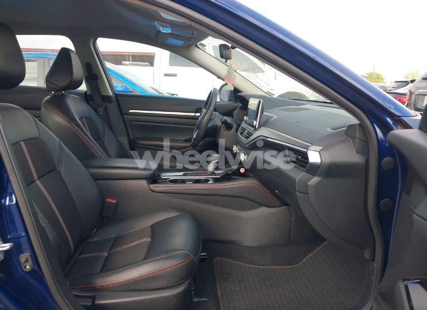 Photo 5 of 2024 Nissan Altima SR FWD (VIN 1N4BL4CV0RN300819)