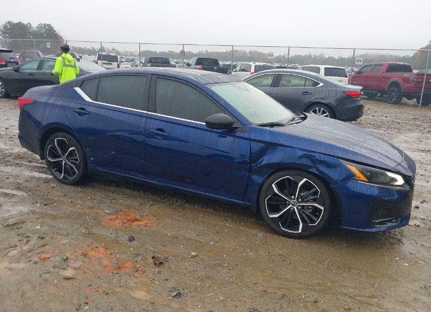 Photo 6 of 2024 Nissan Altima SR FWD (VIN 1N4BL4CV0RN348708)