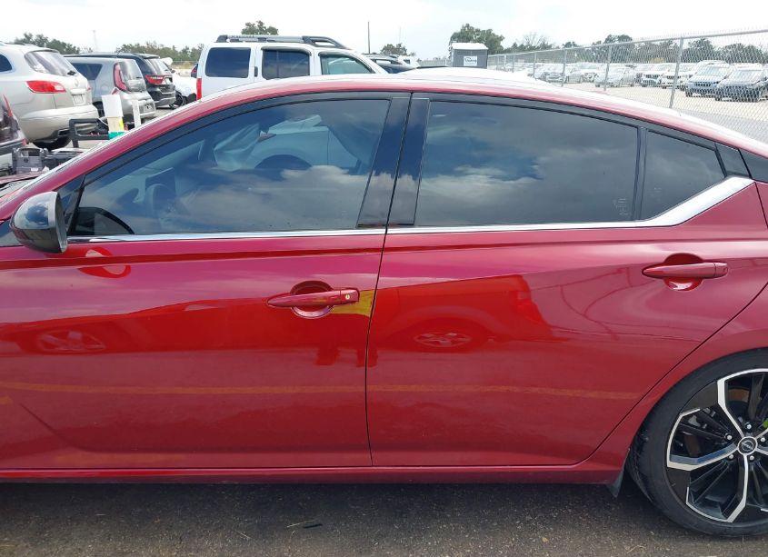 Photo 14 of 2024 Nissan Altima SR FWD (VIN 1N4BL4CV0RN372233)