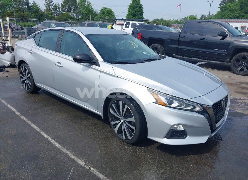 2019 Nissan Altima 2.5 SR (VIN 1N4BL4CV1KC182958) main photo