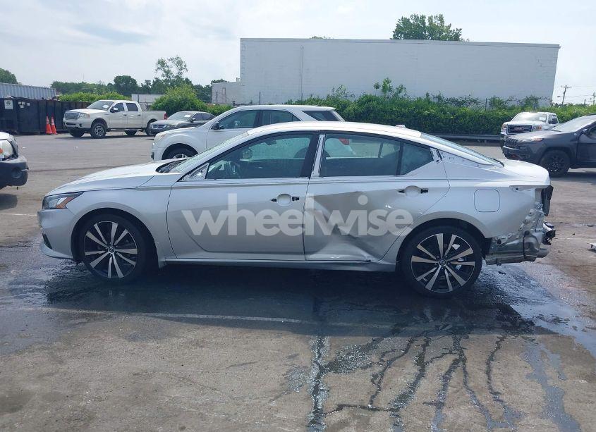 Photo 15 of 2019 Nissan Altima 2.5 SR (VIN 1N4BL4CV1KC182958)