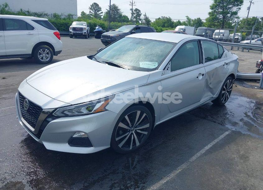 Photo 2 of 2019 Nissan Altima 2.5 SR (VIN 1N4BL4CV1KC182958)