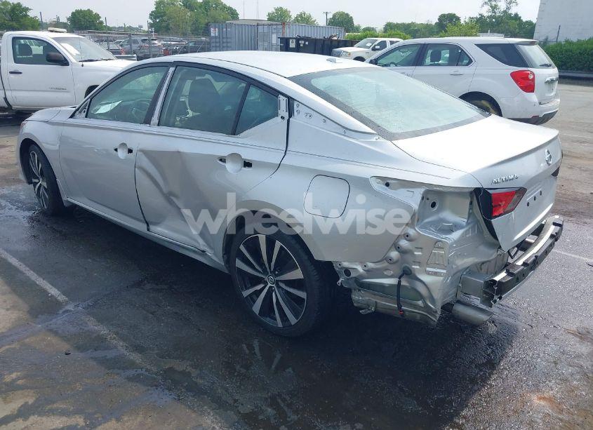 Photo 3 of 2019 Nissan Altima 2.5 SR (VIN 1N4BL4CV1KC182958)