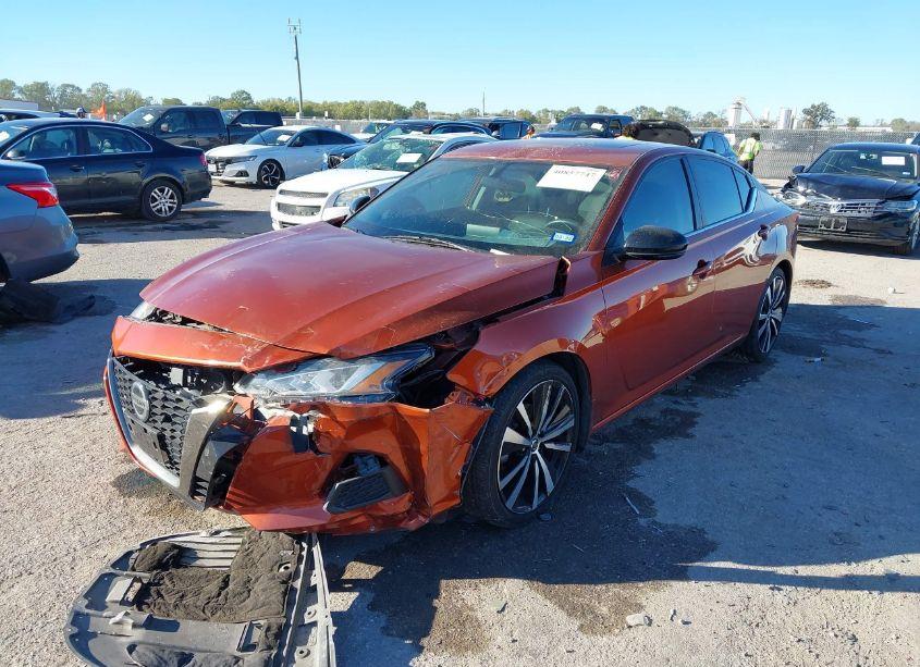 Photo 2 of 2019 Nissan Altima 2.5 SR (VIN 1N4BL4CV1KC187822)