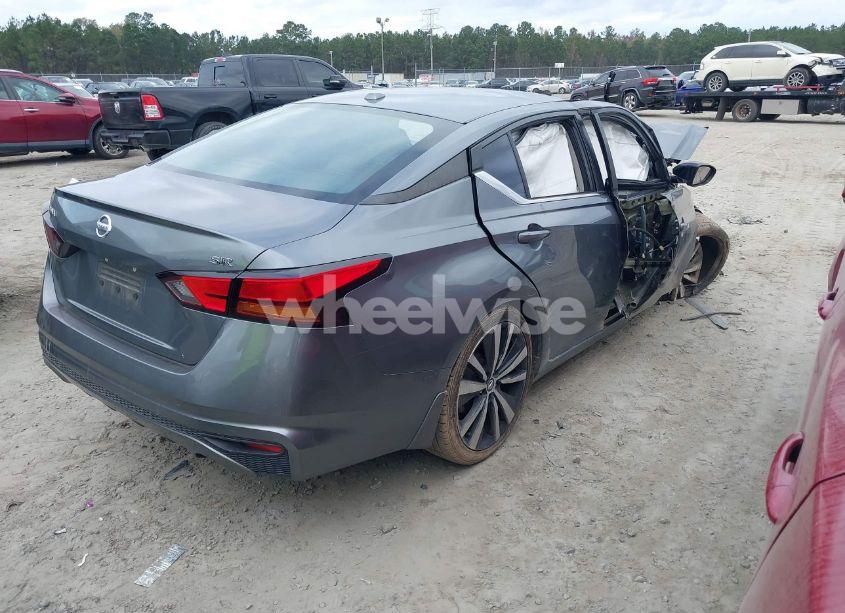 Photo 4 of 2019 Nissan Altima 2.5 SR (VIN 1N4BL4CV1KC197489)