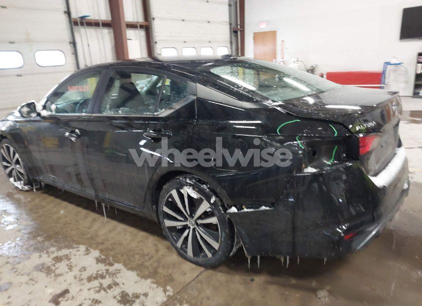 Photo 3 of 2019 Nissan Altima 2.5 SR (VIN 1N4BL4CV1KN308496)