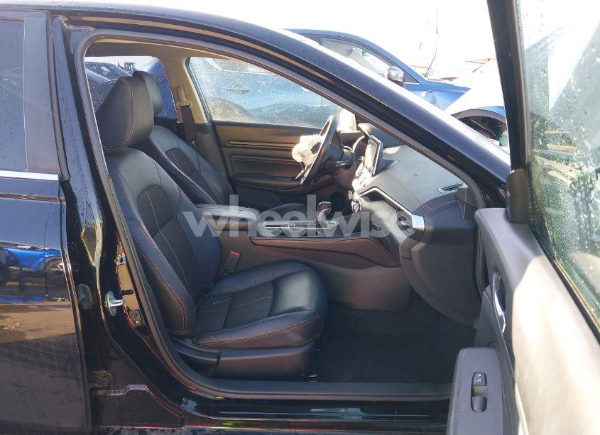 Photo 5 of 2020 Nissan Altima SR FWD (VIN 1N4BL4CV1LC121241)