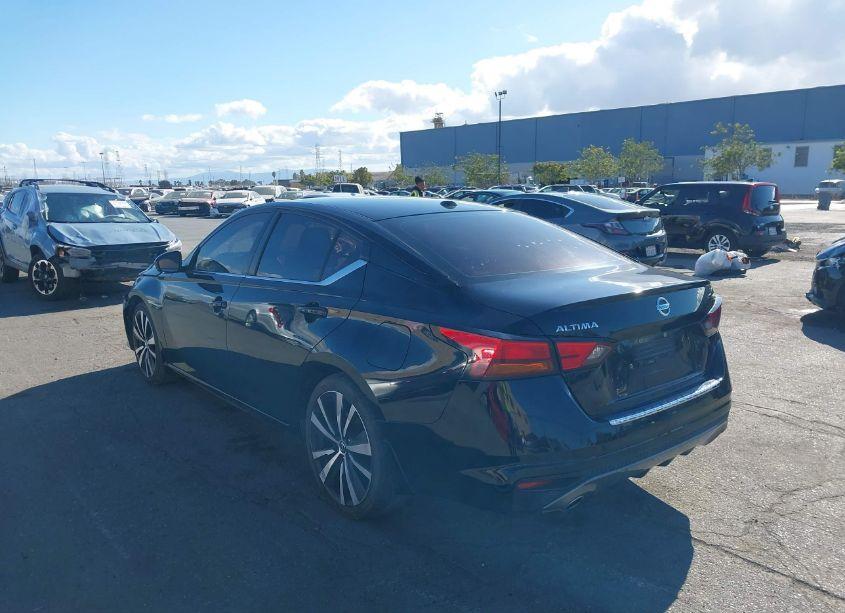 Photo 3 of 2020 Nissan Altima SR FWD (VIN 1N4BL4CV1LC168981)