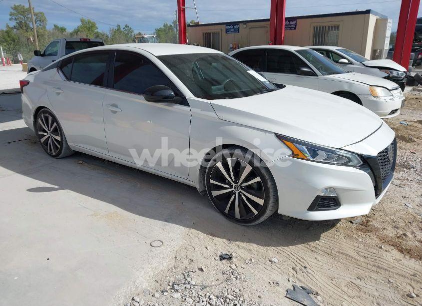 2020 Nissan Altima SR FWD (VIN 1N4BL4CV1LC189295) main photo