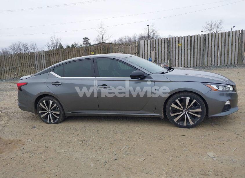 Photo 13 of 2020 Nissan Altima SR FWD (VIN 1N4BL4CV1LC266764)