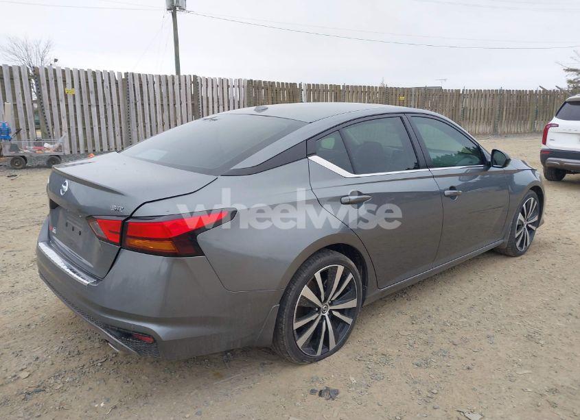 Photo 4 of 2020 Nissan Altima SR FWD (VIN 1N4BL4CV1LC266764)