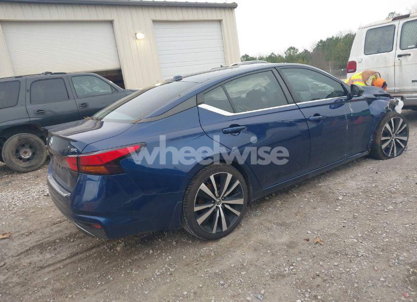 Photo 4 of 2020 Nissan Altima SR FWD (VIN 1N4BL4CV1LC283483)