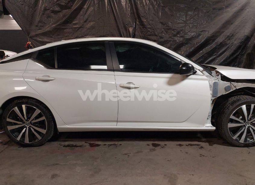 Photo 14 of 2020 Nissan Altima SR FWD (VIN 1N4BL4CV1LN304014)