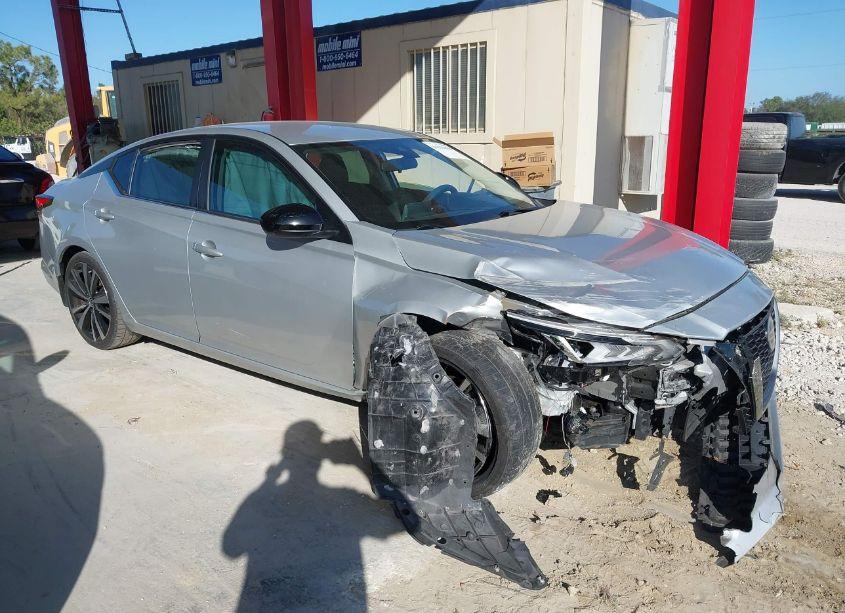 Photo 13 of 2021 Nissan Altima SR FWD (VIN 1N4BL4CV1MN352808)