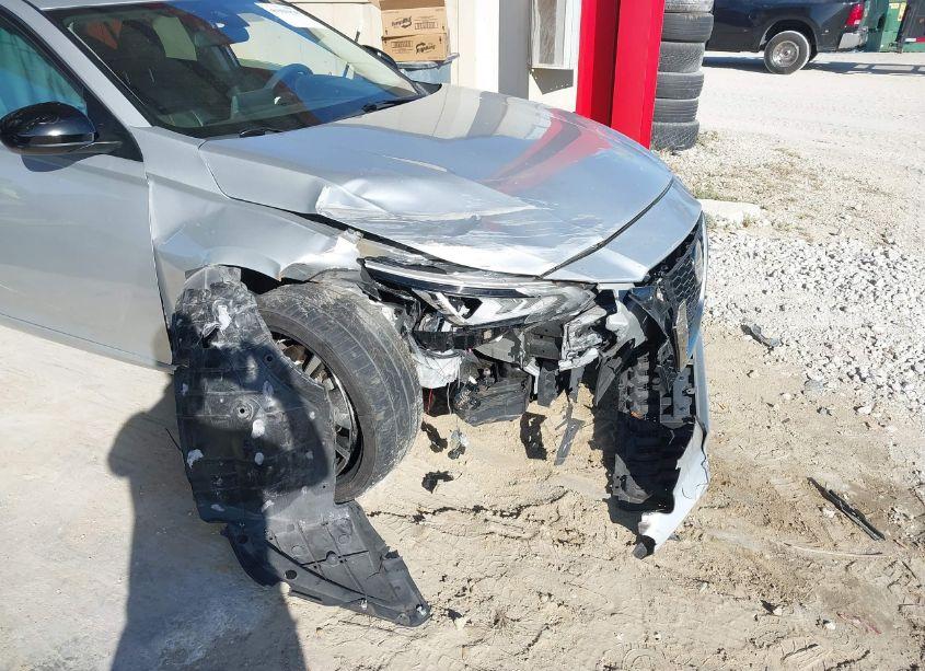 Photo 6 of 2021 Nissan Altima SR FWD (VIN 1N4BL4CV1MN352808)