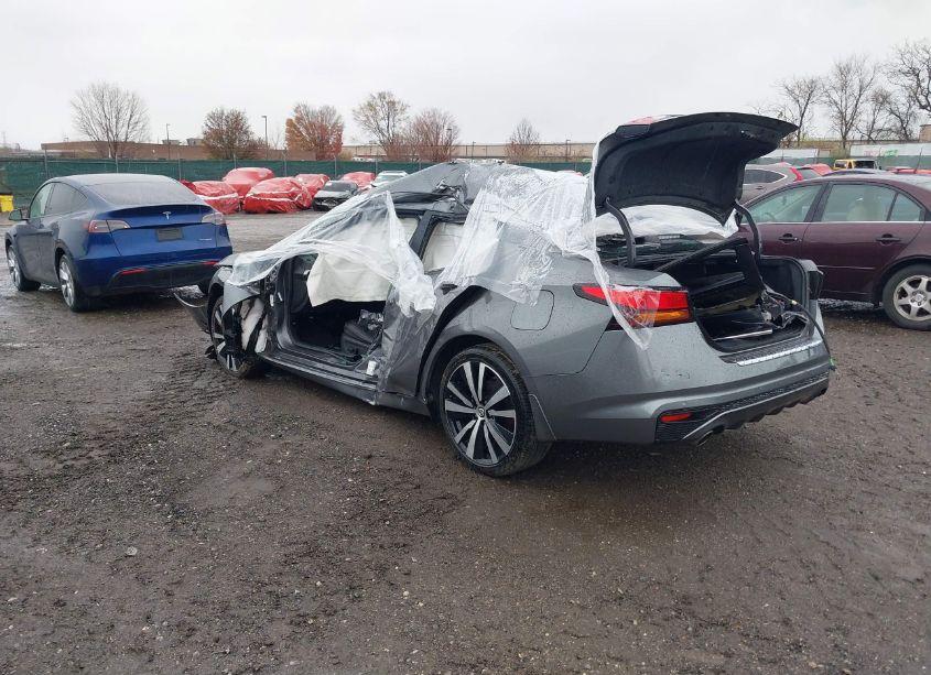 Photo 3 of 2021 Nissan Altima SR FWD (VIN 1N4BL4CV1MN411677)