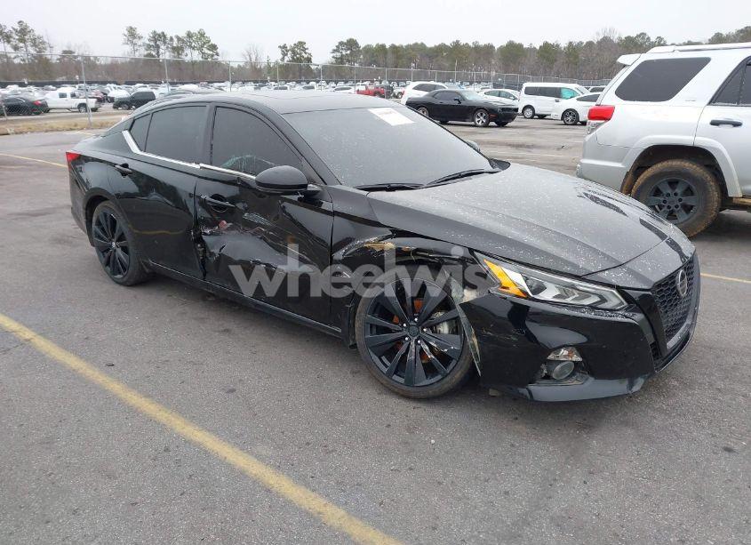 2022 Nissan Altima SR FWD (VIN 1N4BL4CV1NN338845) main photo