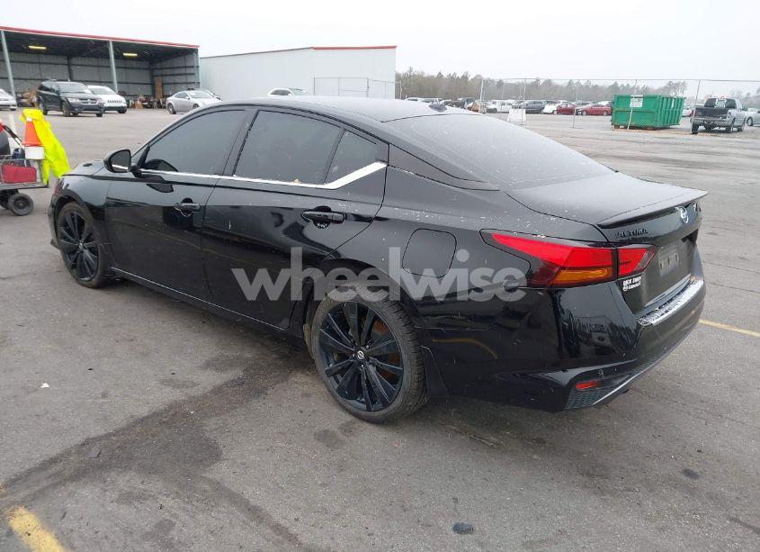 Photo 3 of 2022 Nissan Altima SR FWD (VIN 1N4BL4CV1NN338845)