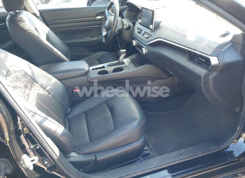 Photo 5 of 2022 Nissan Altima SR FWD (VIN 1N4BL4CV1NN345097)