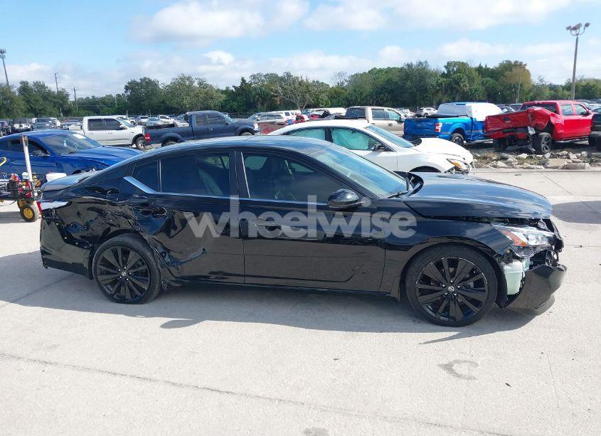 Photo 14 of 2022 Nissan Altima SR FWD (VIN 1N4BL4CV1NN347450)