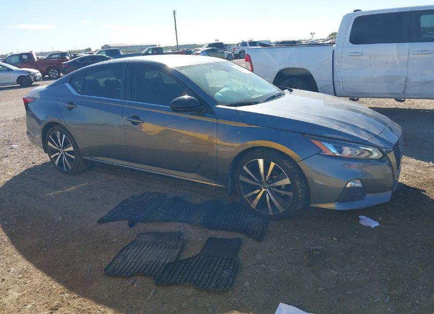 2022 Nissan Altima SR FWD (VIN 1N4BL4CV1NN354334) main photo