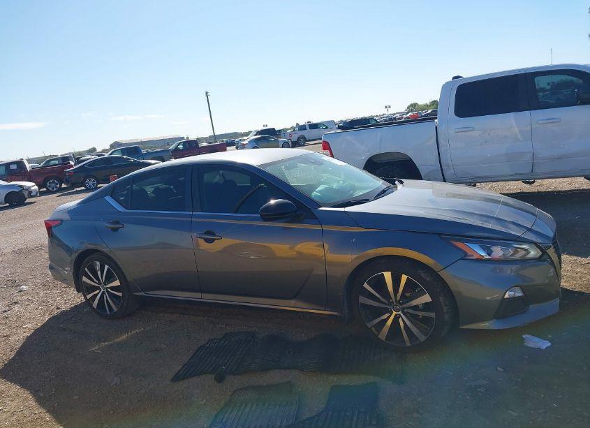 Photo 13 of 2022 Nissan Altima SR FWD (VIN 1N4BL4CV1NN354334)