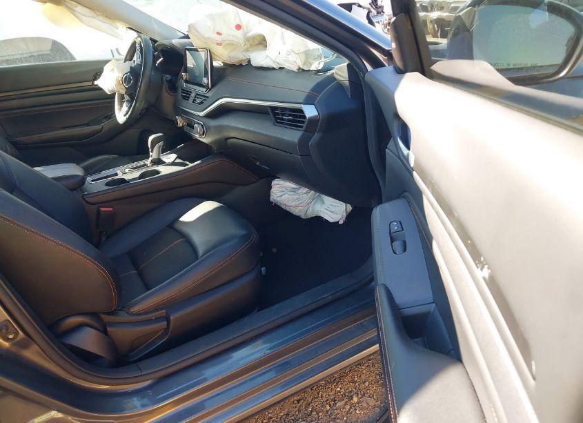 Photo 5 of 2022 Nissan Altima SR FWD (VIN 1N4BL4CV1NN354334)