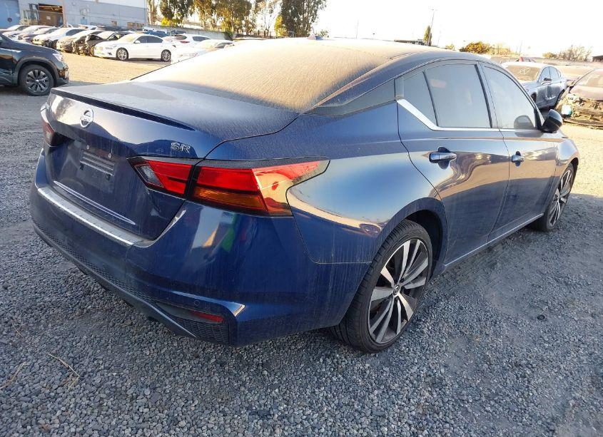 Photo 4 of 2022 Nissan Altima SR FWD (VIN 1N4BL4CV1NN407808)