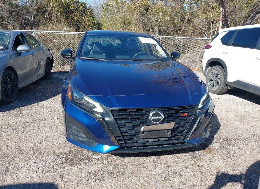 Photo 12 of 2023 Nissan Altima SR FWD (VIN 1N4BL4CV1PN339898)