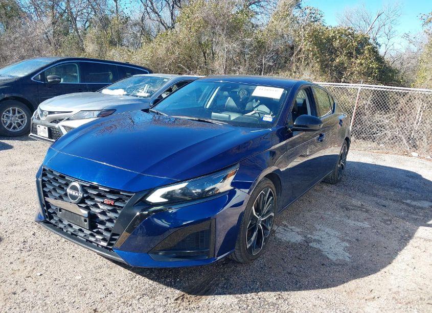 Photo 14 of 2023 Nissan Altima SR FWD (VIN 1N4BL4CV1PN339898)