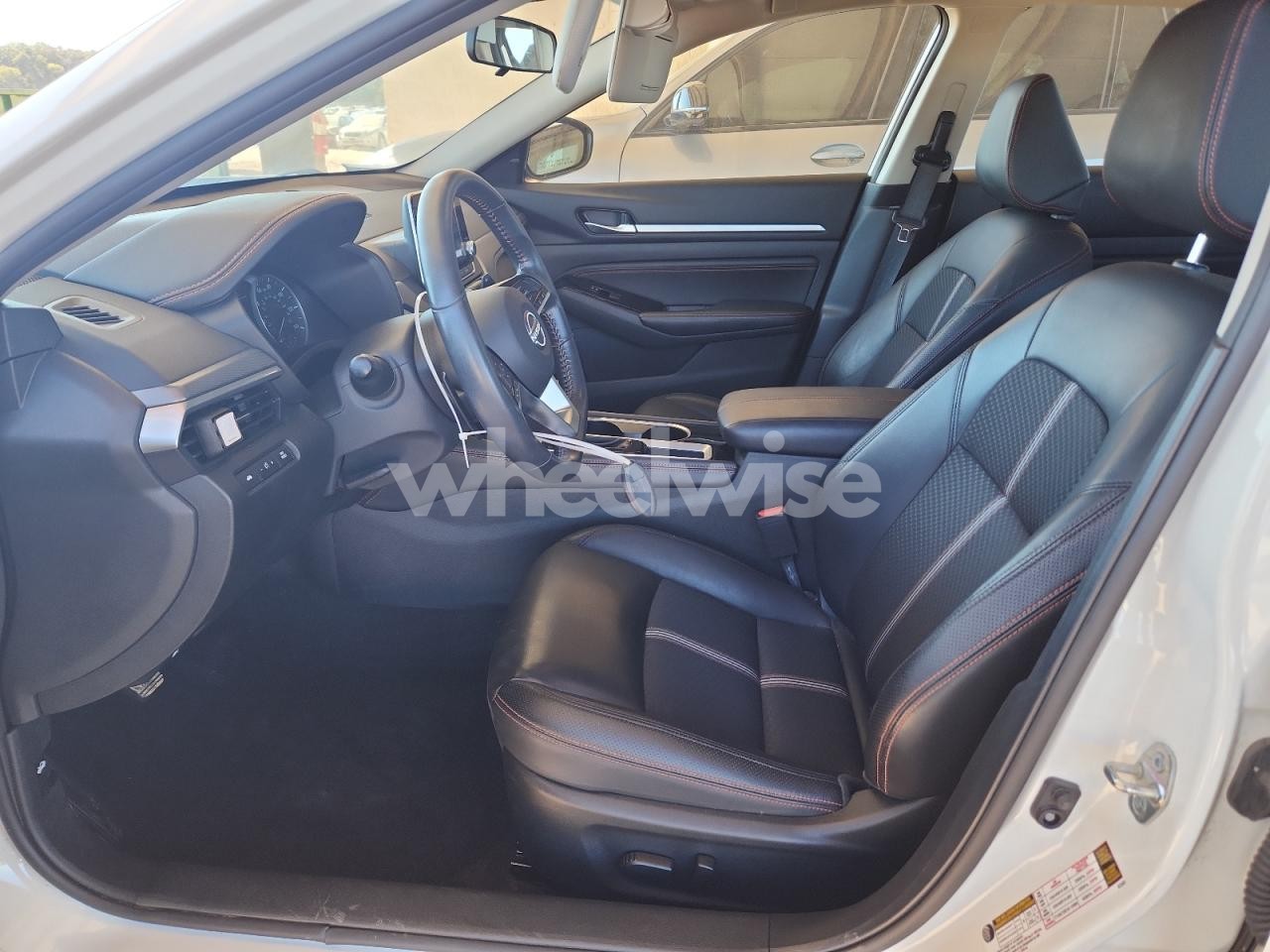 Photo 7 of 2023 NISSAN ALTIMA SR (VIN 1N4BL4CV1PN349153)