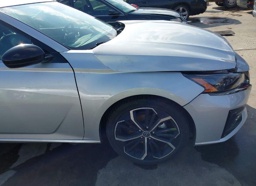 Photo 19 of 2023 Nissan Altima SR FWD (VIN 1N4BL4CV1PN370486)