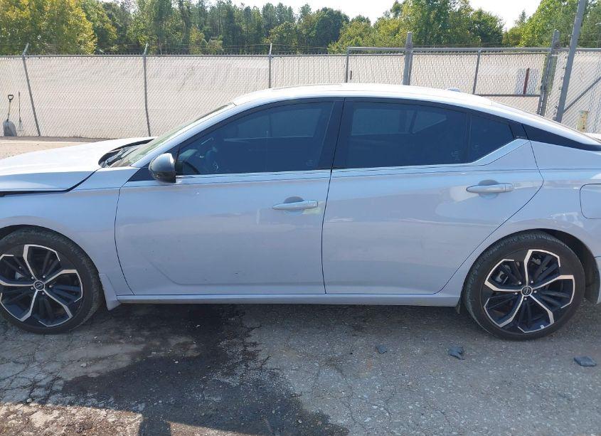 Photo 15 of 2024 Nissan Altima SR FWD (VIN 1N4BL4CV1RN308542)