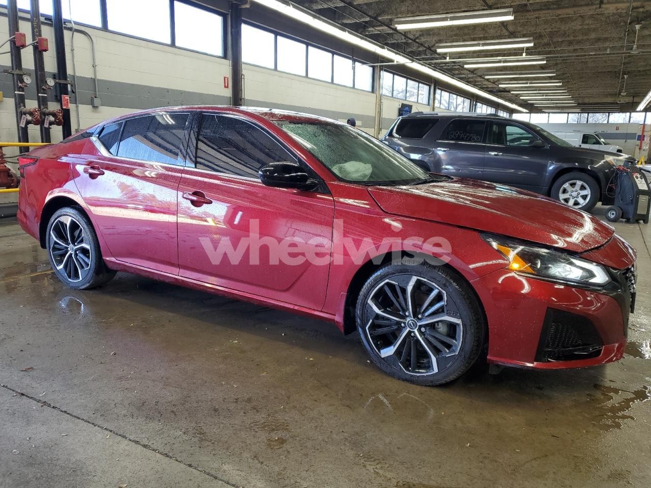 Photo 4 of 2024 NISSAN ALTIMA SR (VIN 1N4BL4CV1RN313577)