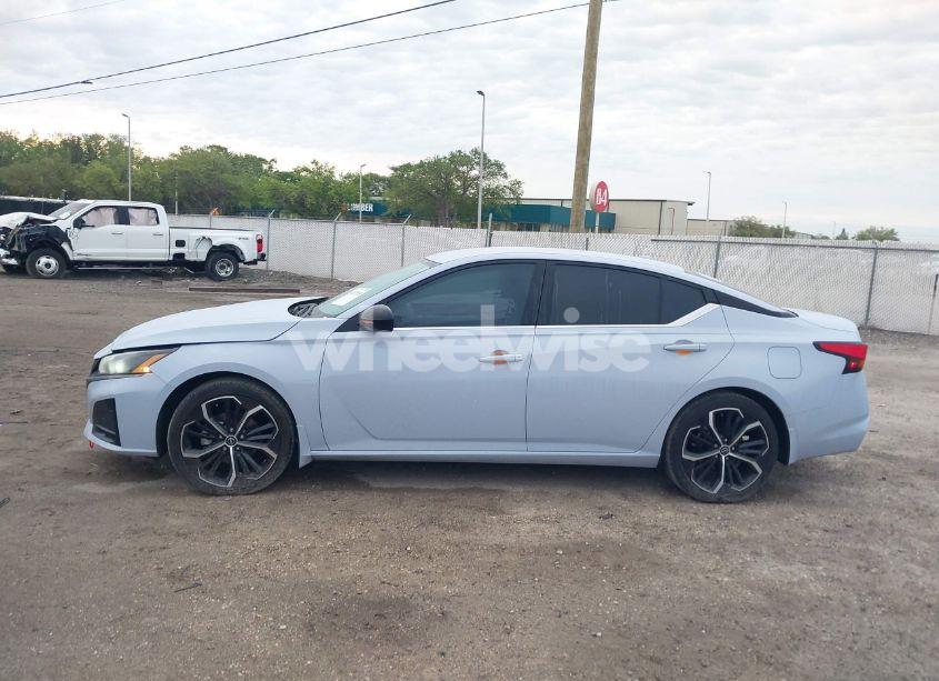 Photo 15 of 2024 Nissan Altima SR FWD (VIN 1N4BL4CV1RN320660)