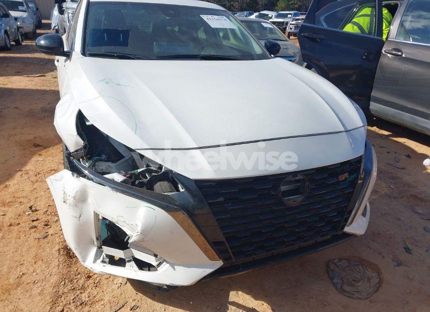 Photo 13 of 2024 Nissan Altima SR FWD (VIN 1N4BL4CV1RN329309)