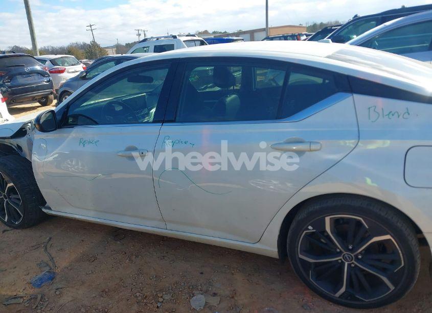 Photo 15 of 2024 Nissan Altima SR FWD (VIN 1N4BL4CV1RN329309)