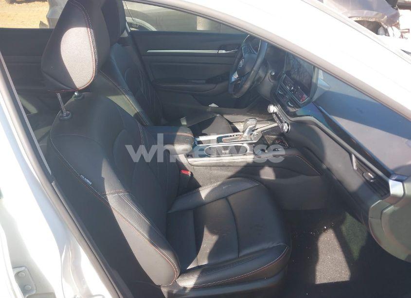 Photo 5 of 2024 Nissan Altima SR FWD (VIN 1N4BL4CV1RN329309)