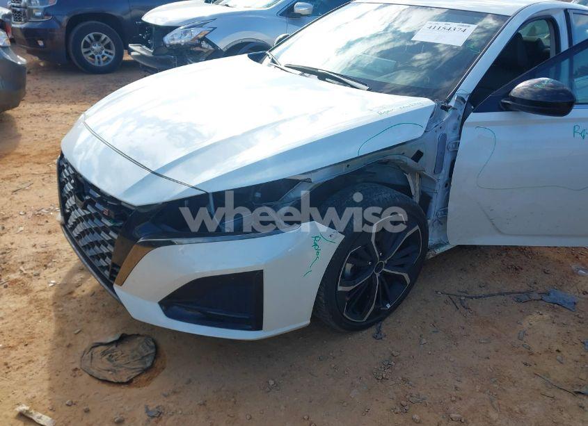 Photo 6 of 2024 Nissan Altima SR FWD (VIN 1N4BL4CV1RN329309)