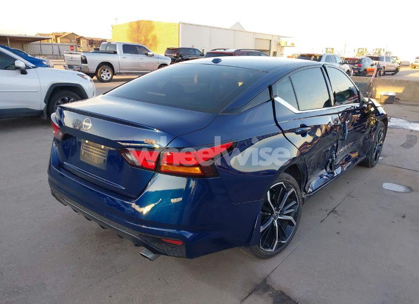 Photo 4 of 2024 Nissan Altima SR FWD (VIN 1N4BL4CV1RN372533)