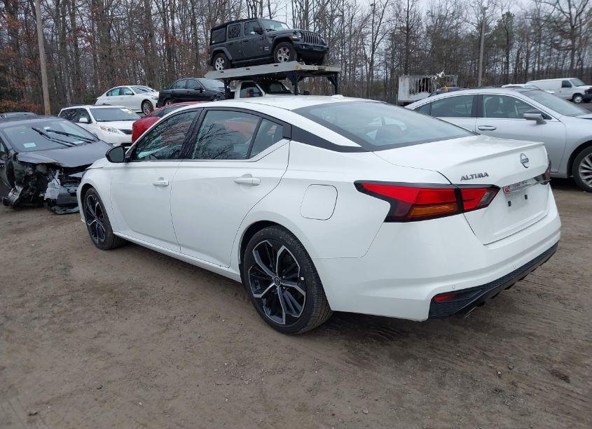 Photo 3 of 2024 Nissan Altima SR FWD (VIN 1N4BL4CV1RN374301)