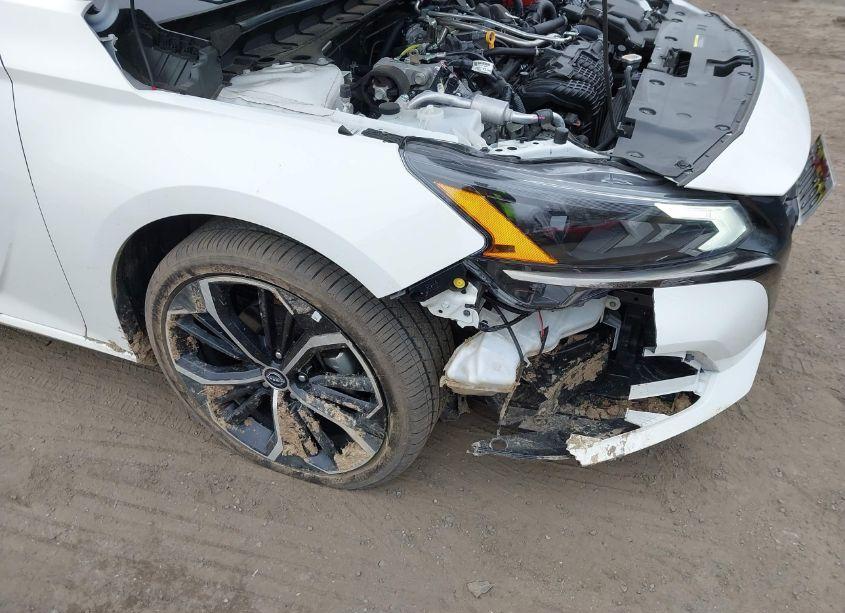 Photo 6 of 2024 Nissan Altima SR FWD (VIN 1N4BL4CV1RN374301)