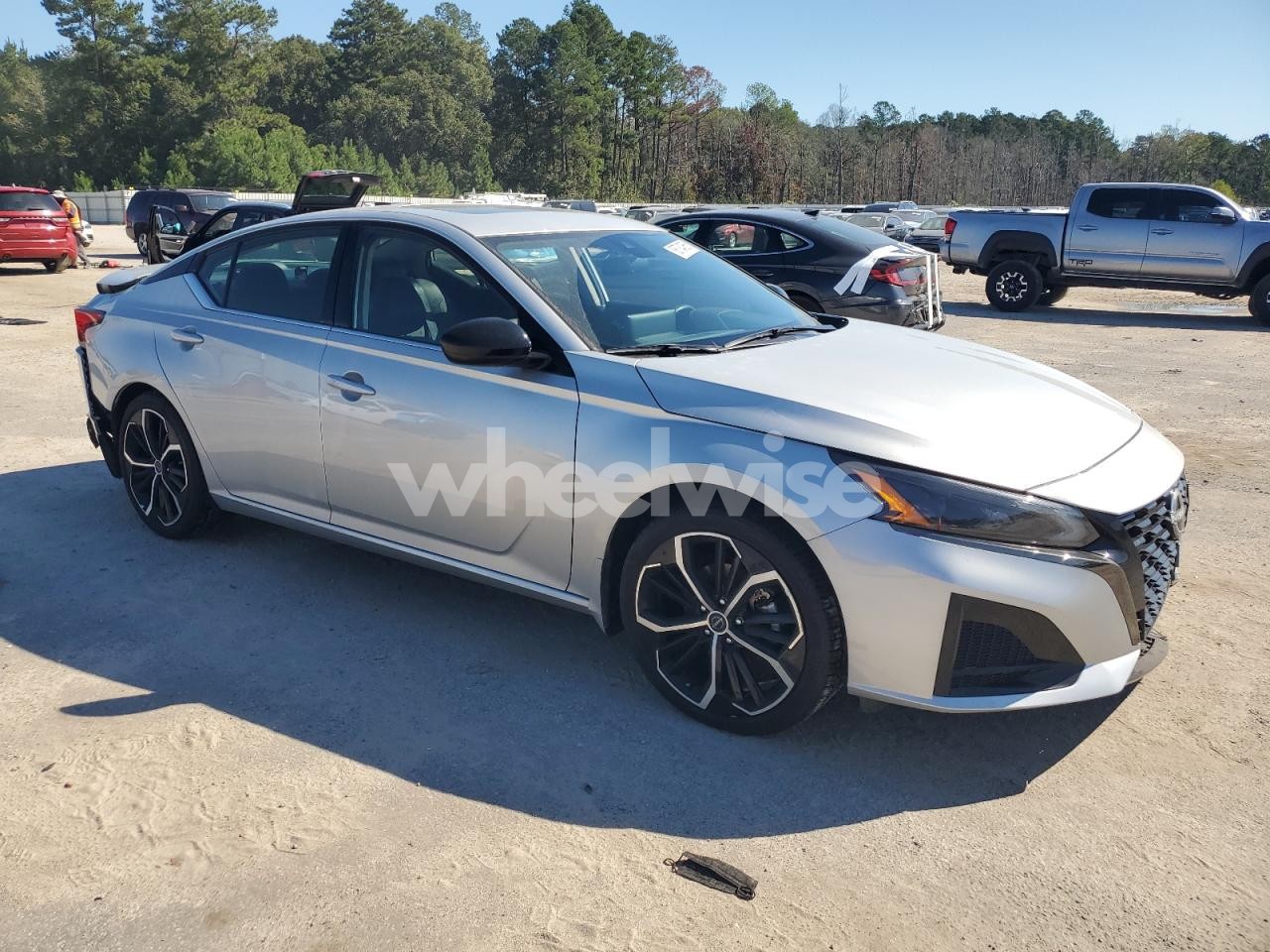 Photo 4 of 2024 NISSAN ALTIMA SR (VIN 1N4BL4CV1RN380924)