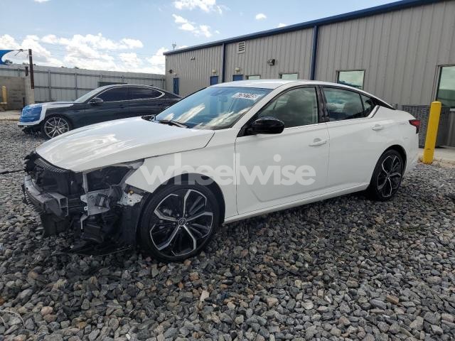 Photo 3 of 2024 NISSAN ALTIMA SR N/A (VIN 1N4BL4CV1RN381636)