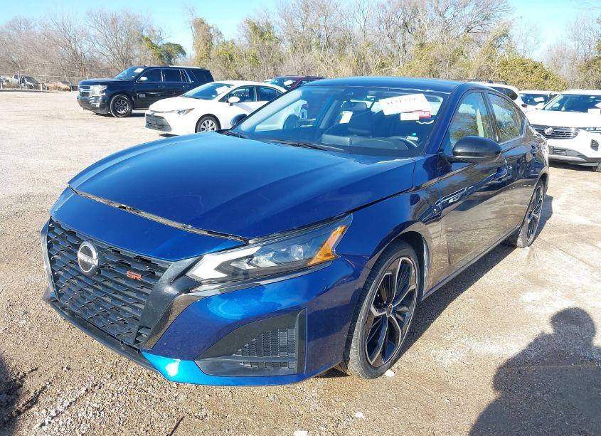 Photo 2 of 2024 Nissan Altima SR FWD (VIN 1N4BL4CV1RN383418)