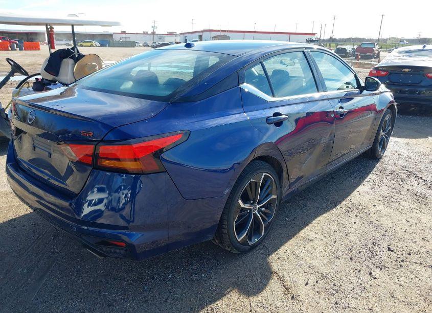 Photo 4 of 2024 Nissan Altima SR FWD (VIN 1N4BL4CV1RN383418)